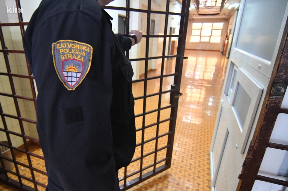 Zatvorski stražar (Foto: K. S./Klix.ba)