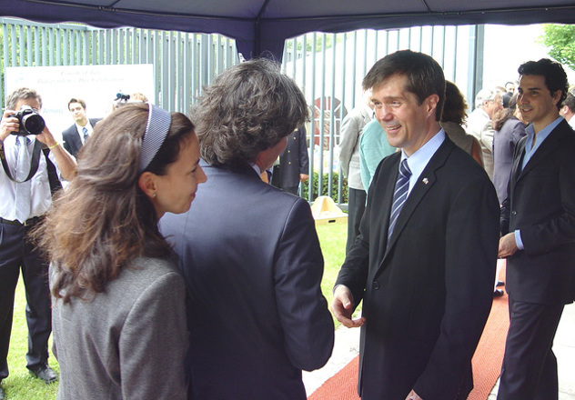 Fotografija iz perioda kada je Nelson bio generalni konzul u Minhenu