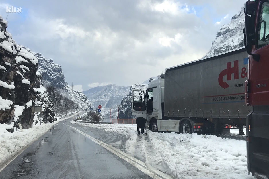 Cesta Mostar - Jablanica jutros (Foto: R. D./Klix.ba)