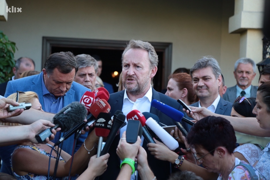 Sastanak u restoranu Barka (Foto: Klix.ba)