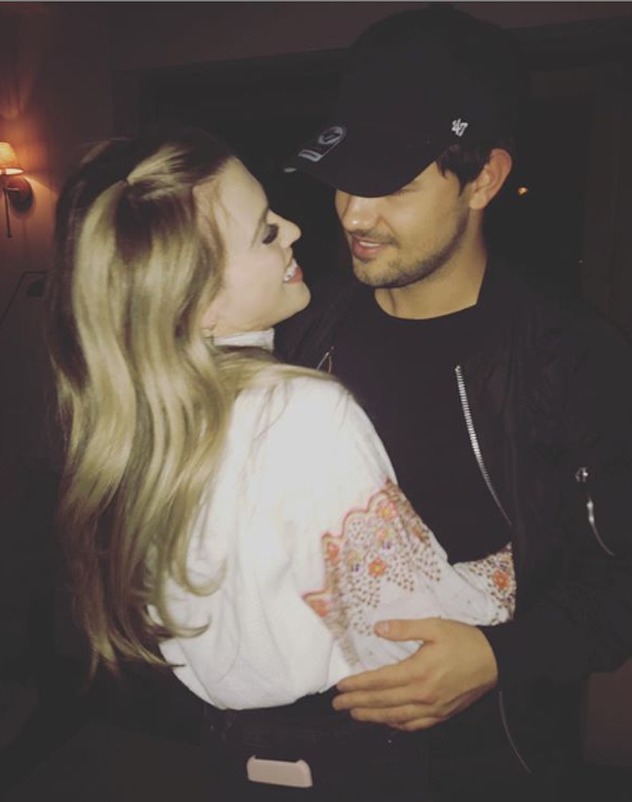 Foto: Instagram / Taylor sa djevojkom