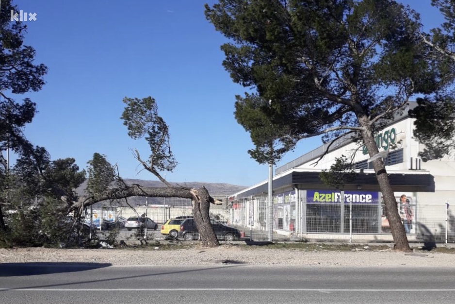 Magistralni put M-17 na izlazu iz Mostara (foto: Čitatelj)