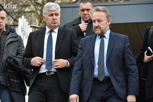 Dragan Čović (HDZ) i Bakir Izetbegović (SDA) nakon pregovora za koaliciju (Foto: Klix.ba)
