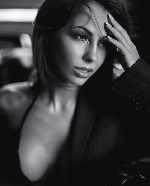 Qrim prokurori sobiq porno aktrisa.