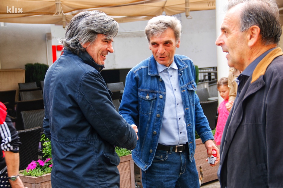 Malo ko prođe, a da ne stane da ga pozdravi... (Foto: R. D./Klix.ba)