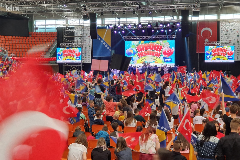 Rezultat slika za U Zenici zabavom, pjesmom i plesom obiljeÅ¾en MeÄunarodni dan djeteta u Turskoj