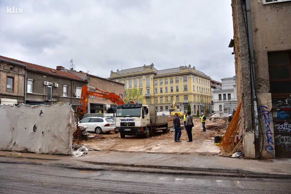 Rezultat slika za Å ta graÄani Sarajeva misle o ruÅ¡enju austrougarske zgrade na Äobaniji