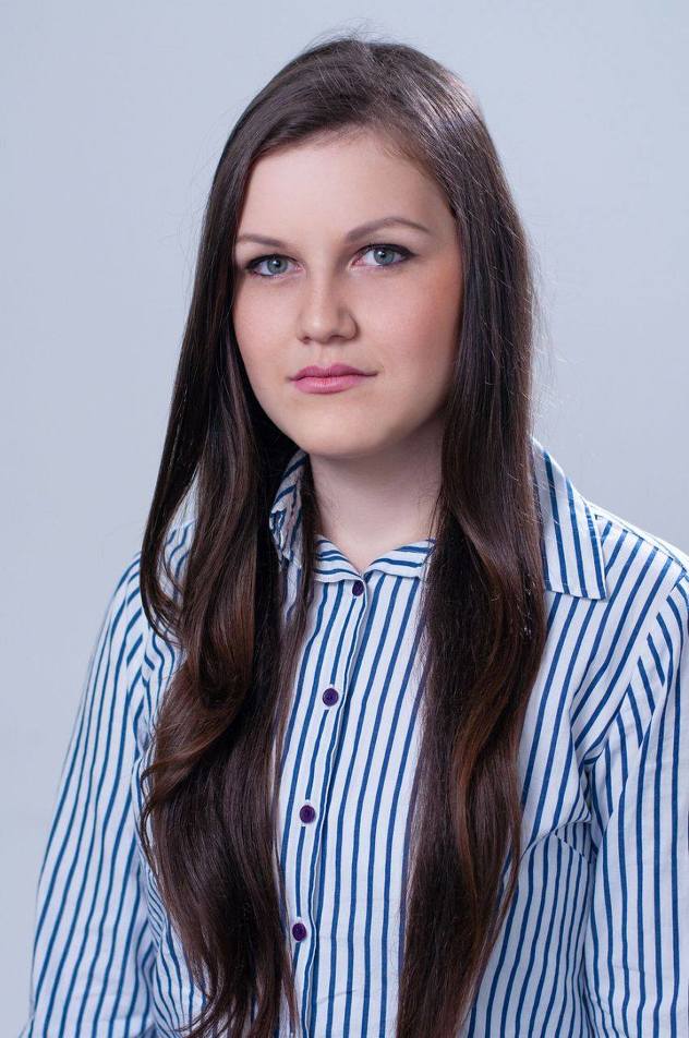 Nejra Bajrić, maturska fotografija