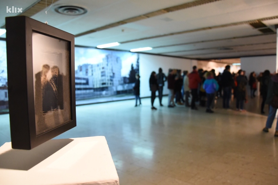 Izložba Maka Hubjera u Galeriji Brodac (Foto: Klix.ba)