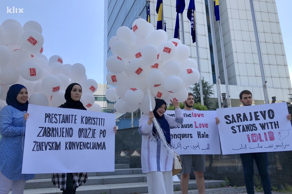 1000 balona u Sarajevu pušteno u nebo za nevine žrtve Idliba 190615053.4_xl