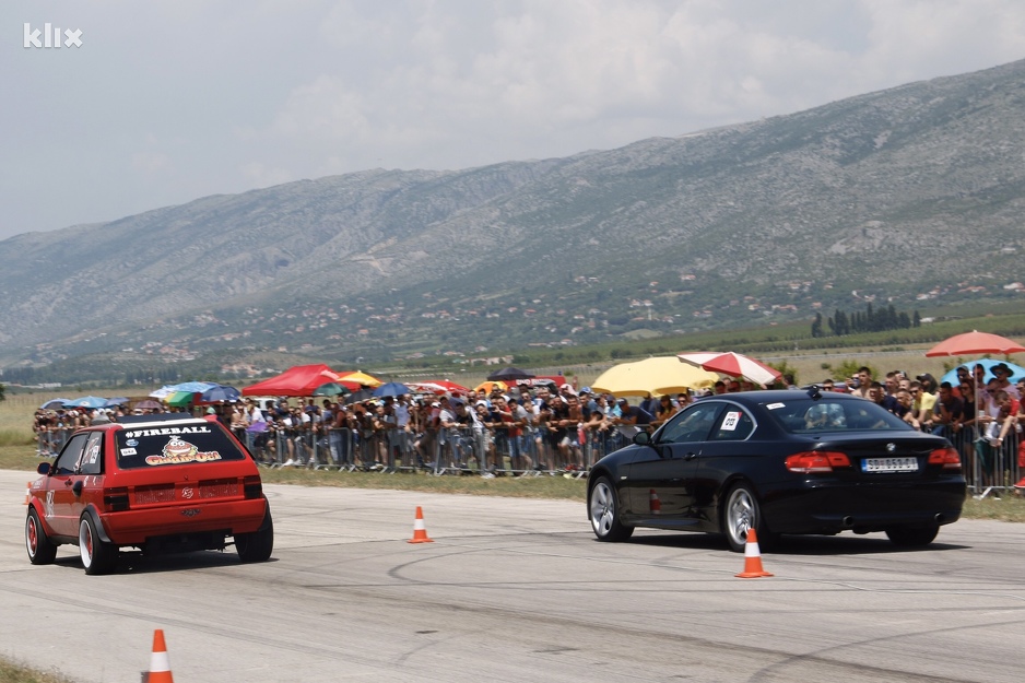 FOTO: Najbrži automobili regije utrkivali se u Mostaru 