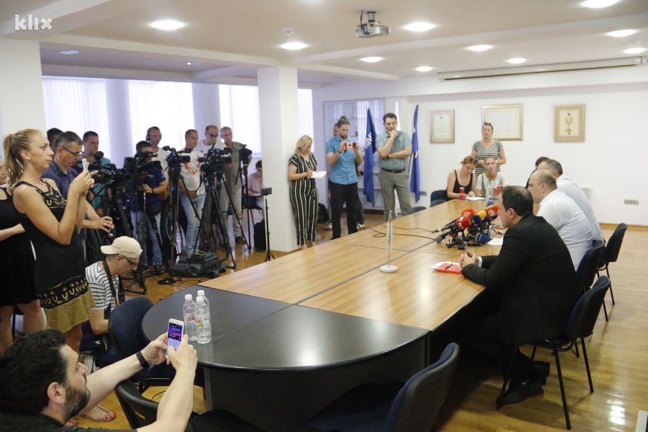 Konferencija za novinare Aluminija (Foto: R. D./Klix.ba)