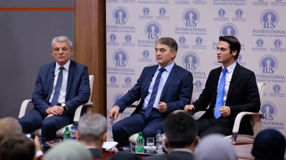 Ismail Ćidić sa članovima Predsjedništva BiH u okviru predavanja povodom Dana državnosti BiH na IUS-u