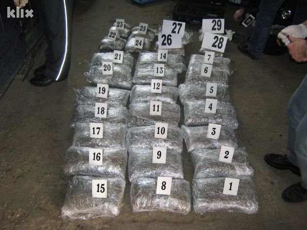 Na Graničnom prijelazu Bosanska Gradiška 4. maja pronađeno 26,8 kilograma marihuane