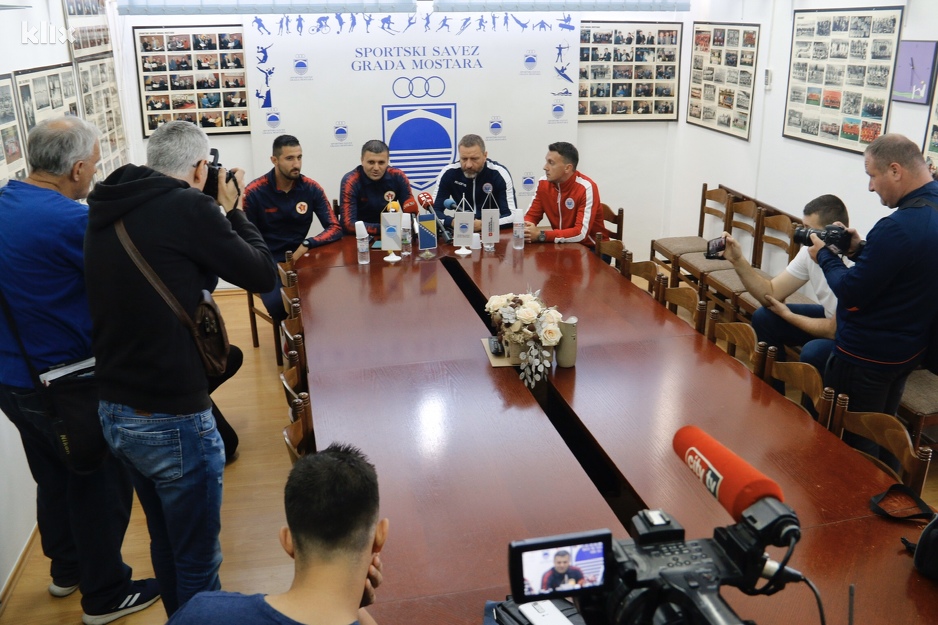 Za derbi vlada veliki interes medija (Foto: R. D./Klix.ba)