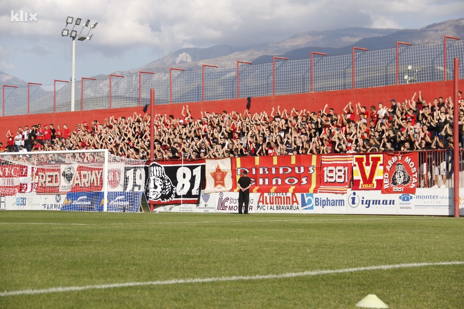 Navijači Veleža Red Army (Foto: R. D./Klix.ba)
