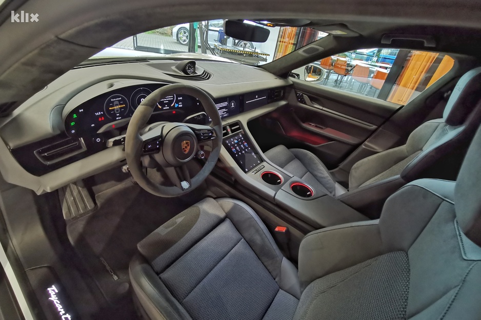 Porsche Taycan
