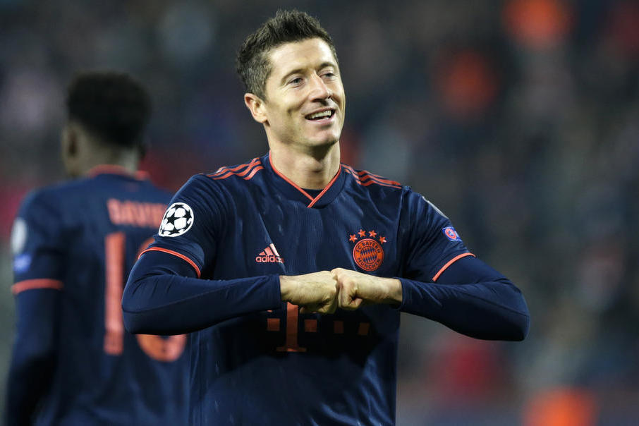 Lewandowski igra odličnu utakmicu (Foto: EPA-EFE)