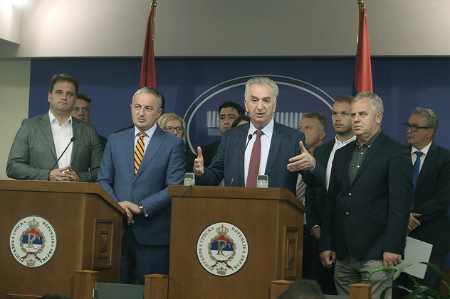 Lideri i članovi SDS-a i PDP-a (Foto: Siniša Pašalić/RAS Srbija)