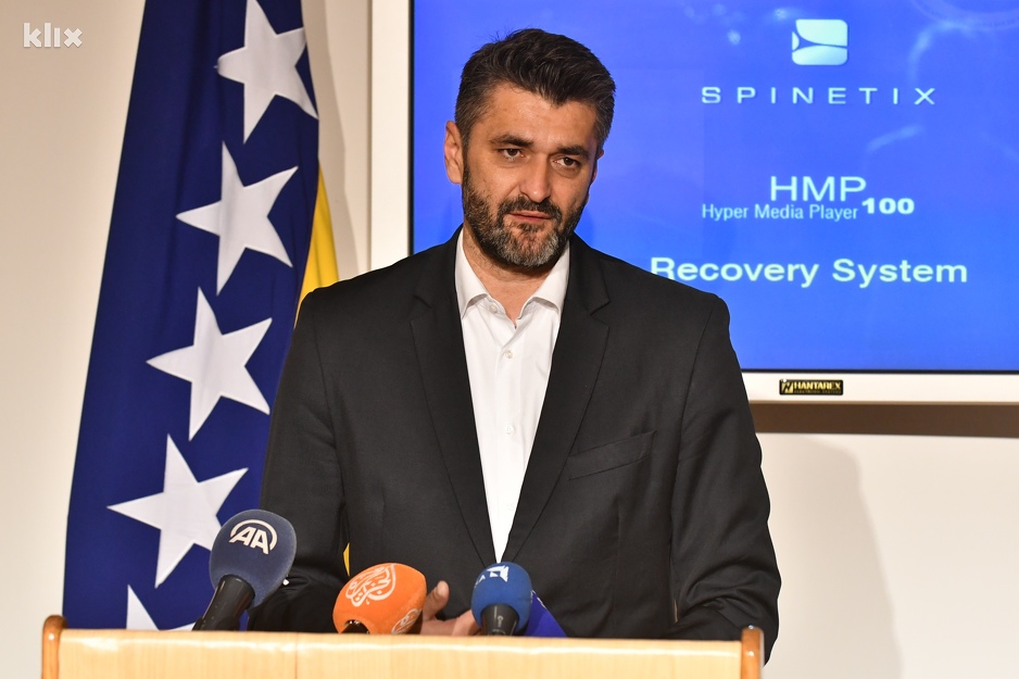 Emir Suljagić, direktor Memorijalnog centra Potočari (Foto: T. S./Klix.ba)