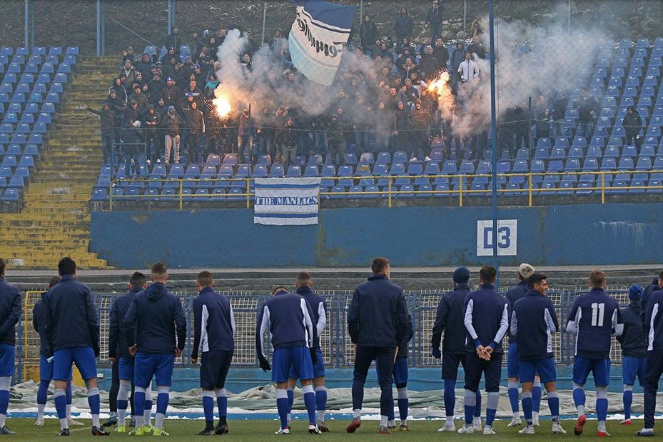 Foto: FK Željezničar/Navijači na treningu