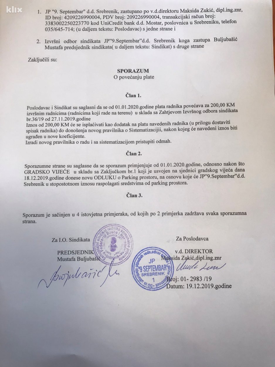 Potpisani sporazum između radnika i menadžmenta preduzeća (Foto: Klix.ba)