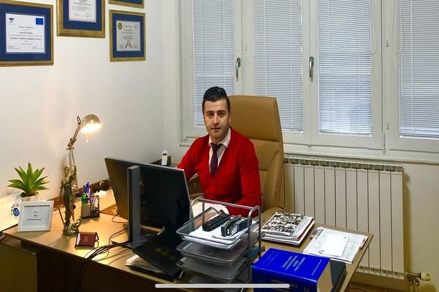 Advokat Mirsad Crnovršanin