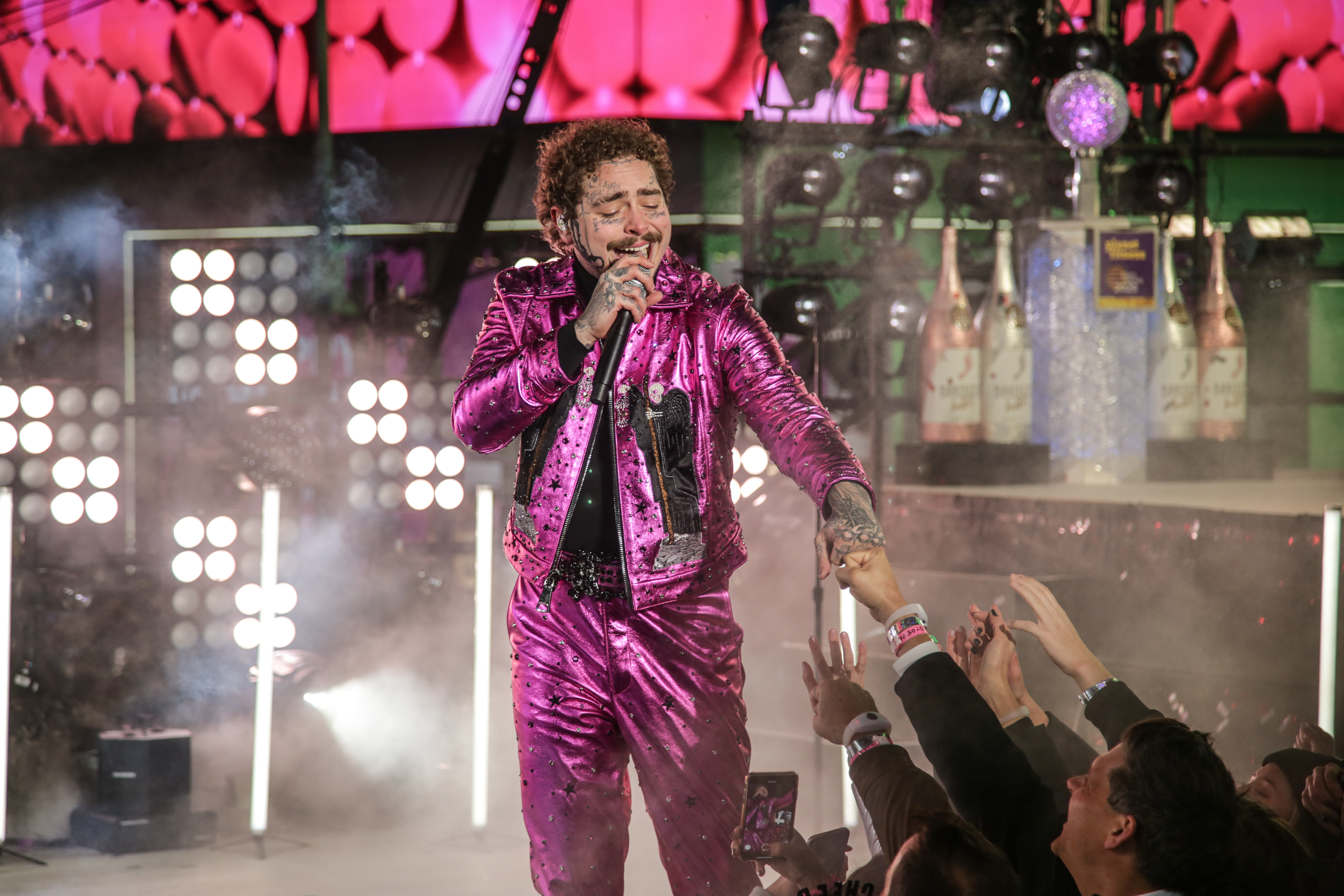 Post Malone na Times Squareu (Foto: EPA-EFE)