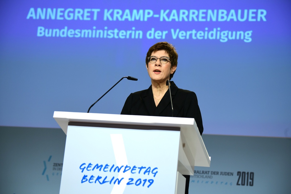Annegret Kramp-Karrenbauer, ministrica odbrane Njemačke (Foto: EPA-EFE)
