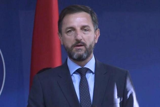 Dževad Mahmutović