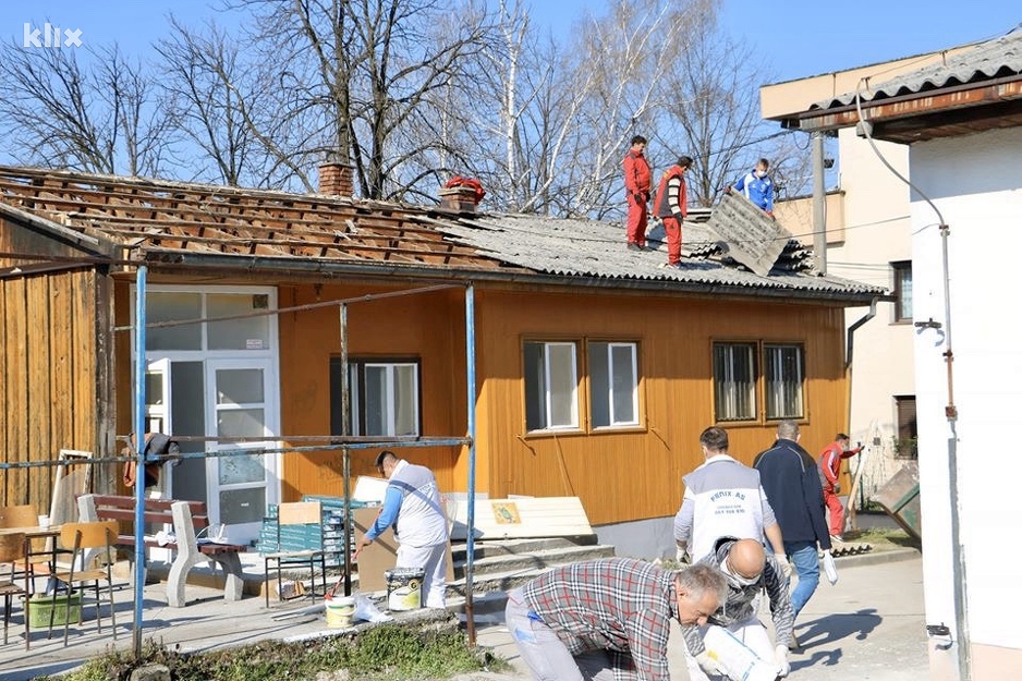 Rekonstrukcija zgrade za izolatorij u Srebreniku (Foto: A. K./Klix.ba)