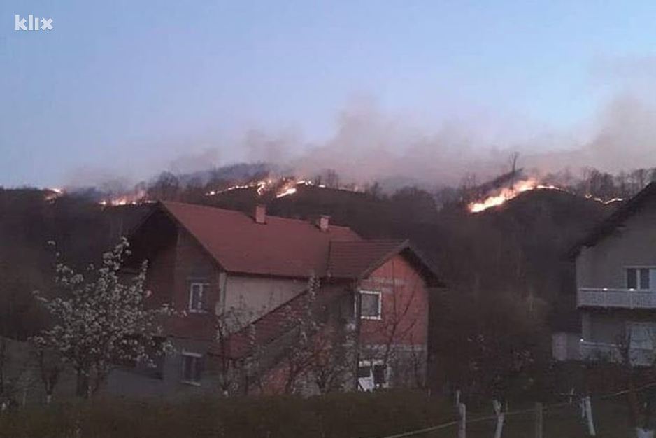 Požar u Gračanici (Foto: Čitatelj)