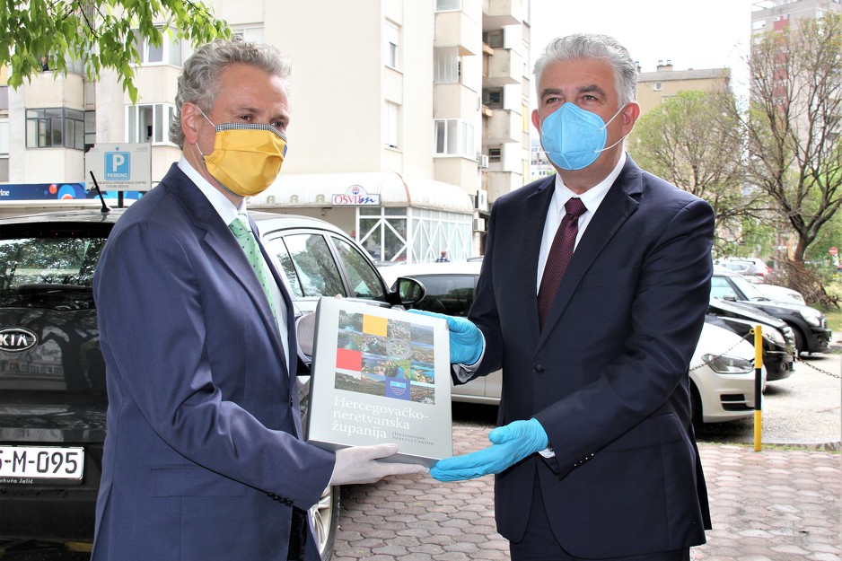 Nevenko Herceg i Johann Sattler (Foto: Vlada HNK)
