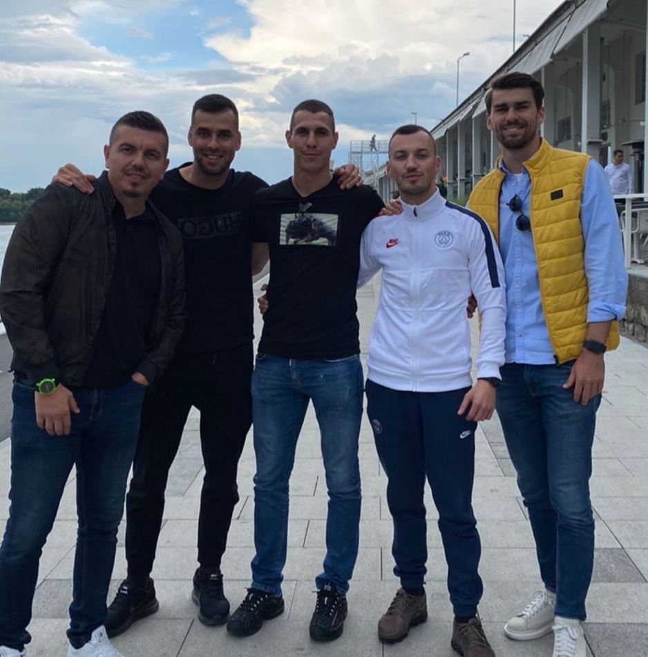 Igrači FK Sarajevo s društvom