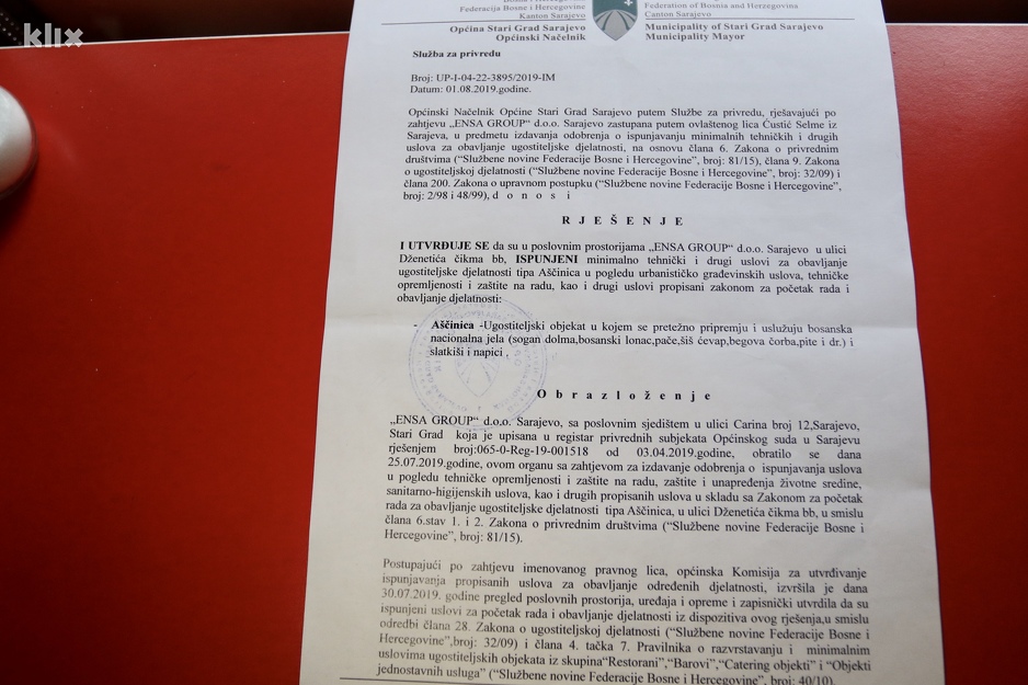 Iseljavanje radnji kod pijace Markale u Sarajevu (Foto: D. Ć./Klix.ba)