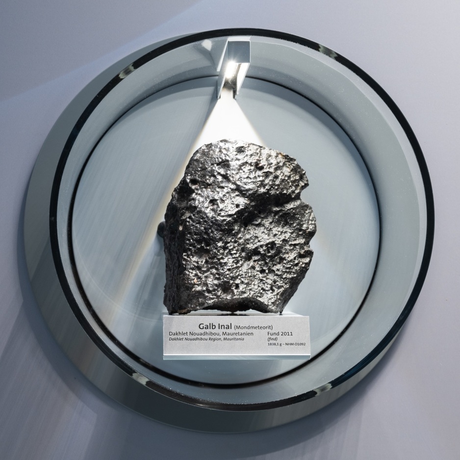 Mjesečev meteorit