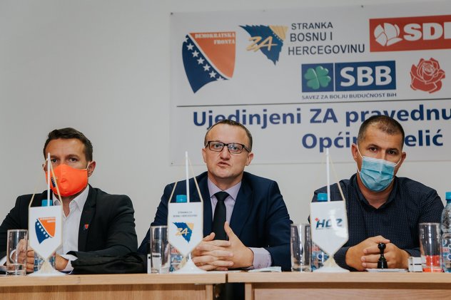 Mustafa Ljajić iz DF-a (lijevo)