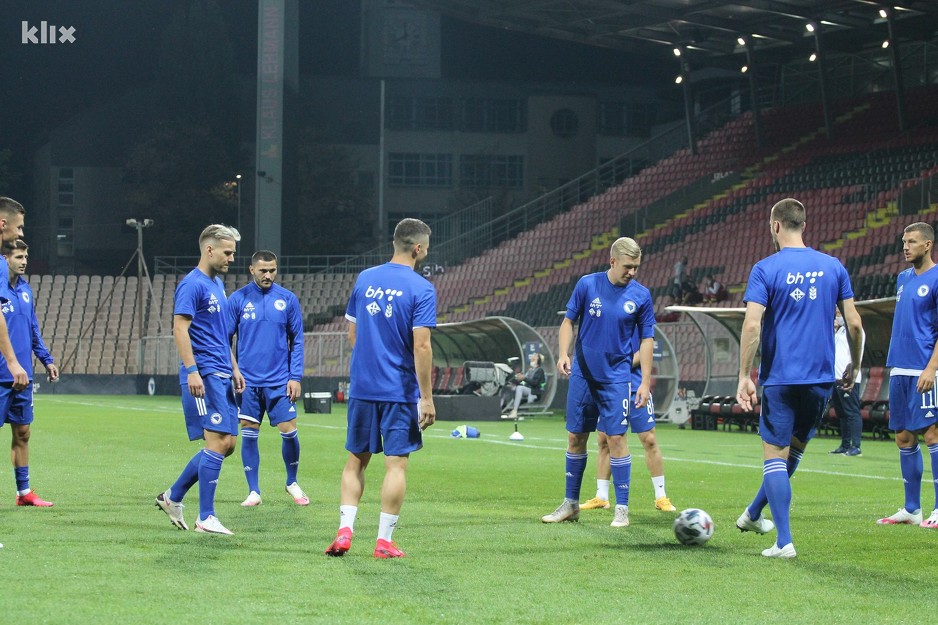 Zagrijavanje igrača (Foto: E. M./Klix.ba)