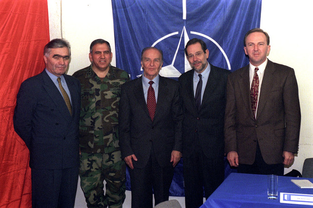 Krajišnik, Izetbegović i Zubak sa Solanom (NATO) (Foto: EPA-EFE)