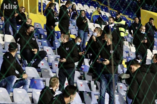 Navijači na stadionu Grbavica (Foto: D. Ć./Klix.ba)