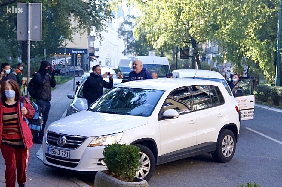 Dolazak Batka u Kantonalno tužilaštvo (Foto: D. Ć./Klix.ba)