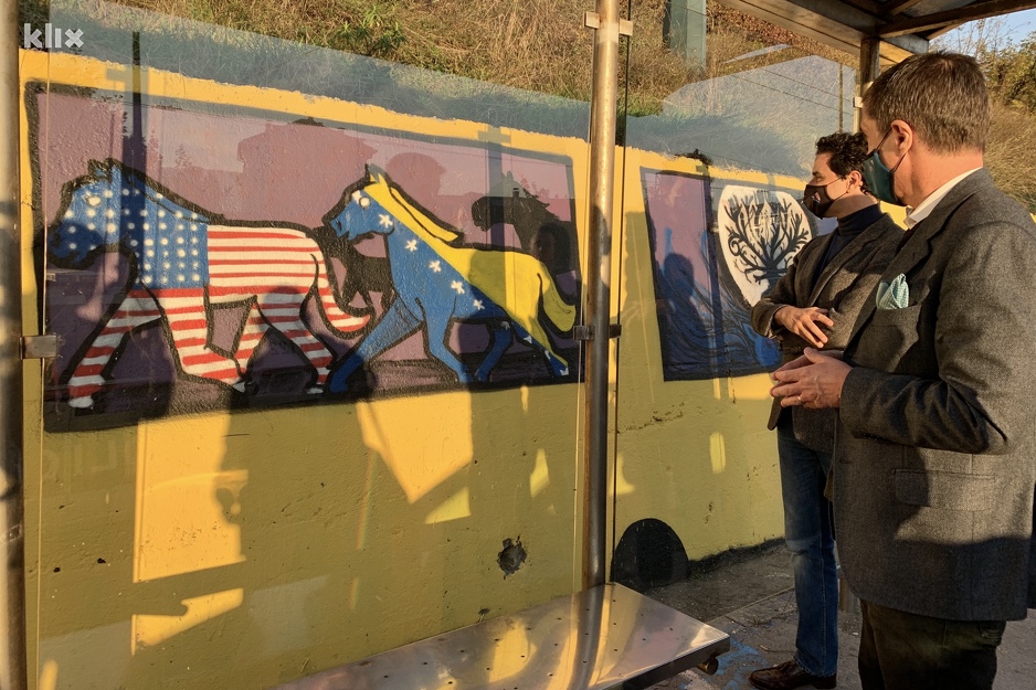 Eric Nelson na predstavljanju novog murala u Sarajevu (Foto: I. Š./Klix.ba)