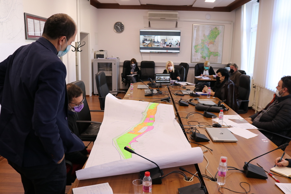 Današnji sastanak o Prvoj transverzali (Foto: Vlada KS)