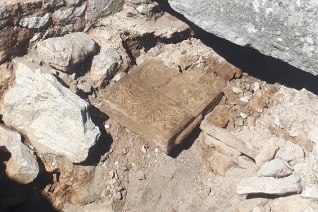 Ploča pronađena u samoj crkvi