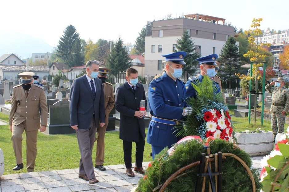 Predstavnici Ministarstva odbrane odali počast pripadnicima HVO-a (Foto: Ministarstvo odbrane BiH)
