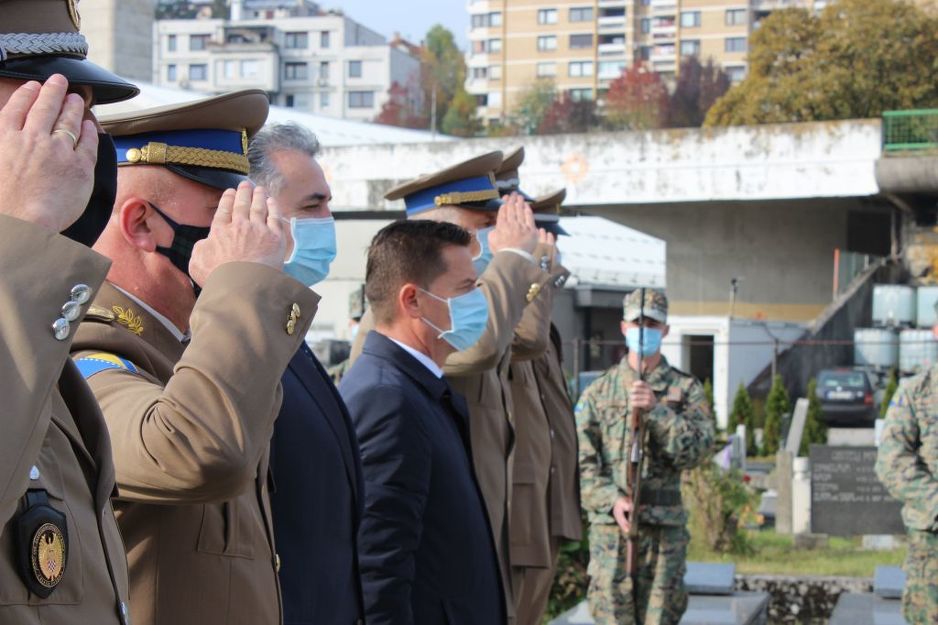 Obilježavanju prisustvovali zvaničnici sa svih razina vlasti (Foto: Ministarstvo odbrane BiH)