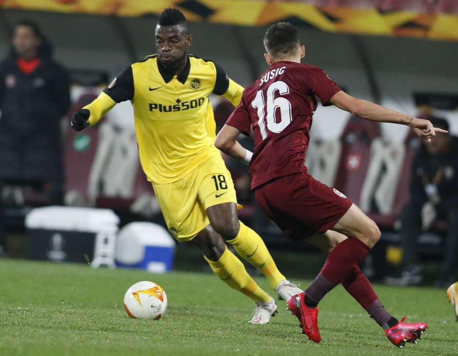 Jean-Pierre Nsame i Mateo Sušić (Foto: EPA-EFE)