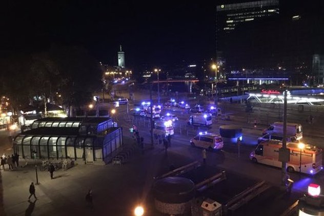 Jake policijske snage blokirale dio Beča