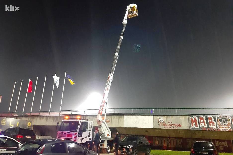 Zanimljiva ideja dvojice navijača (Foto: Čitatelj)