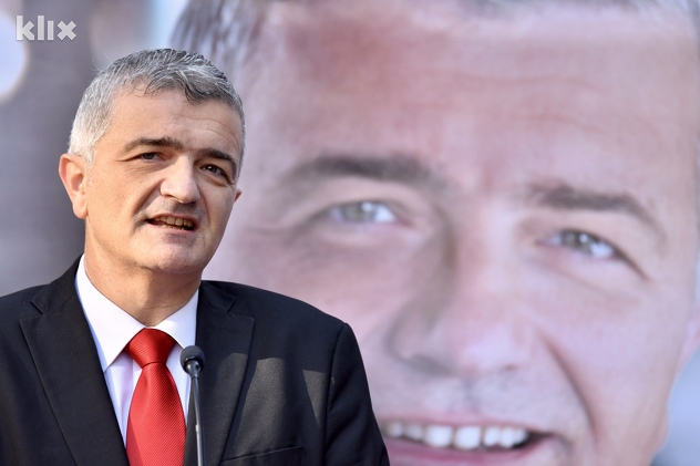 Srđan Mandić: Želimo vratiti sport u Skenderiju i muziku u Dom mladih (Foto: T. S./Klix.ba)